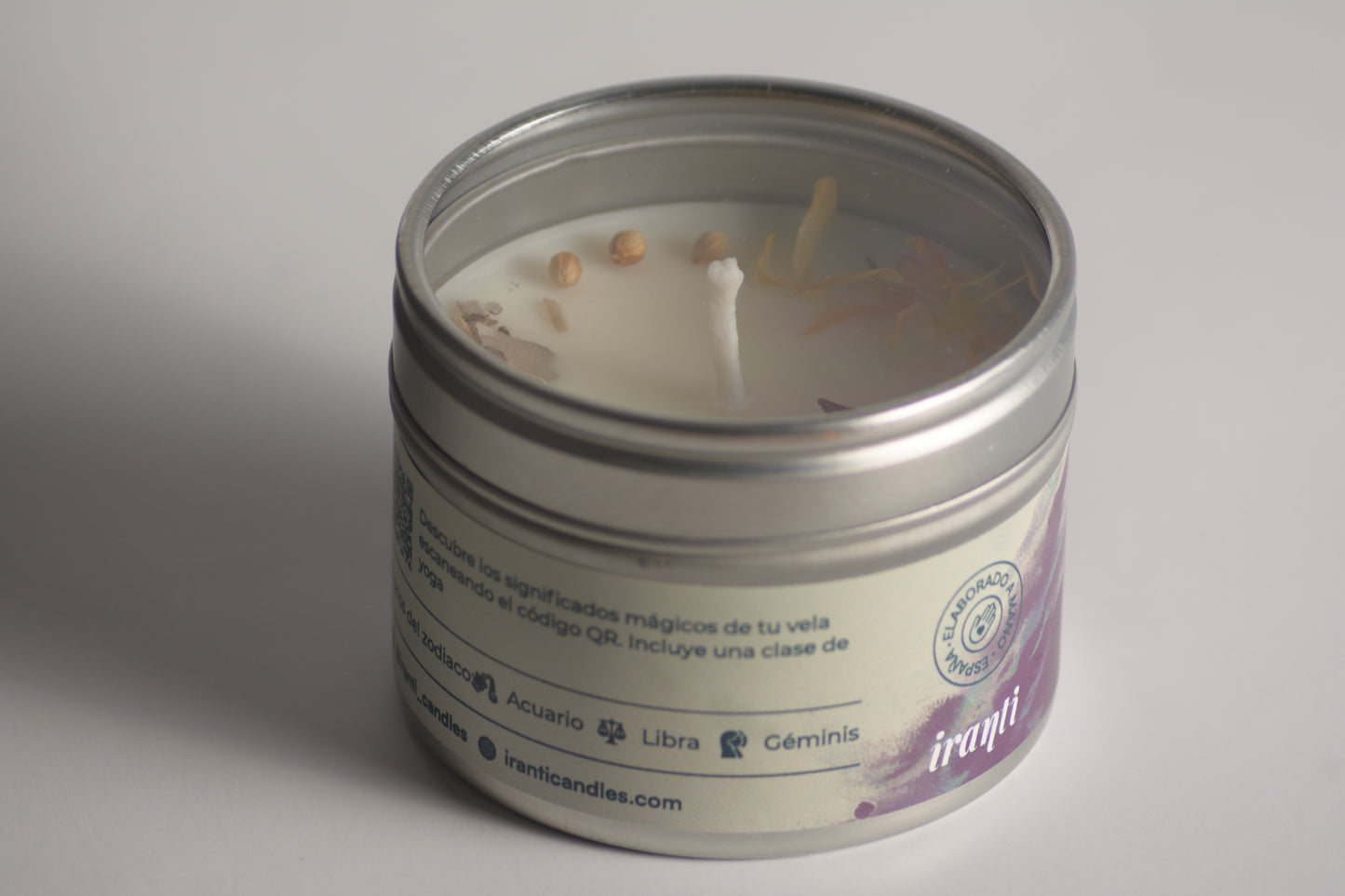 Samarí candle (s).